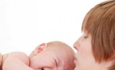 Как успокоить новорожденного, когда он плачет — инструкция по применению Ребенок ревет что делать